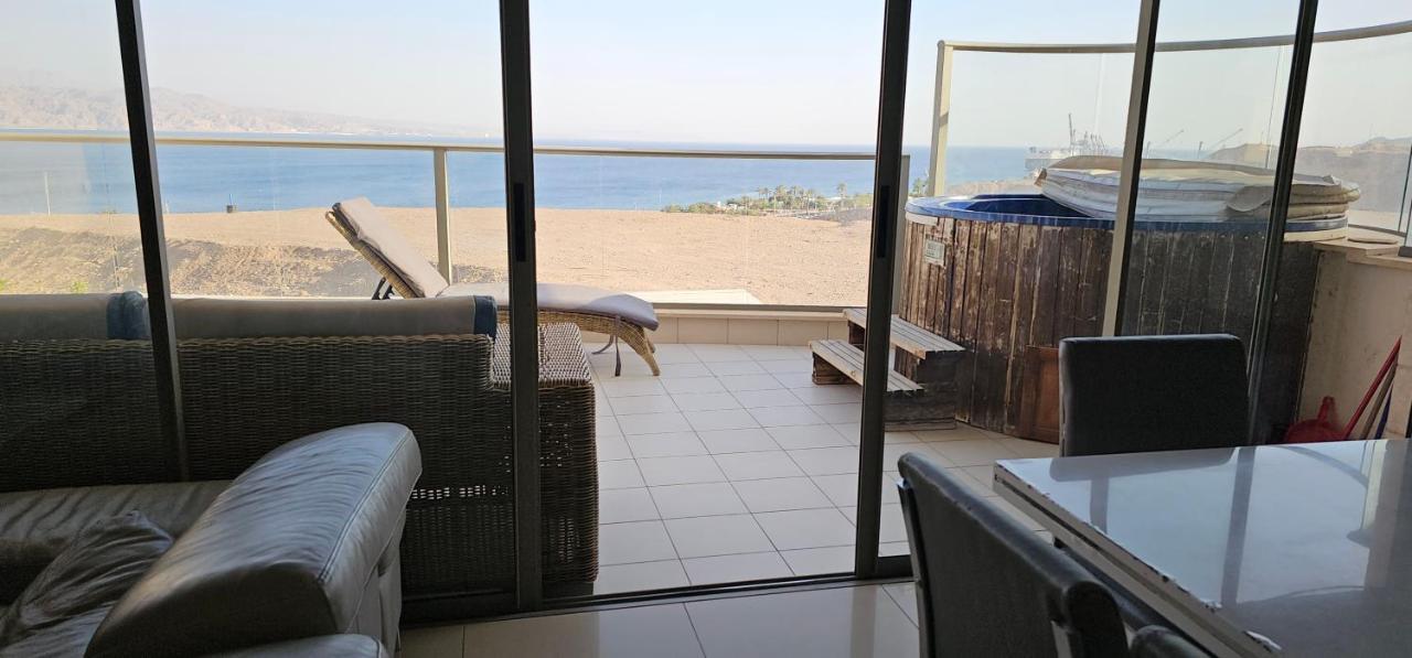 Top-Luxury Exclusive Аpt With Jacuzzi In Front Of The Sea Eilat Exterior photo