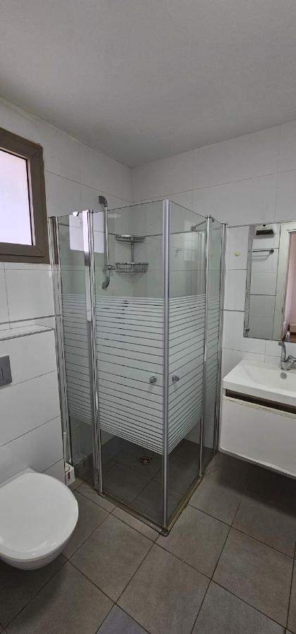Top-Luxury Exclusive Аpt With Jacuzzi In Front Of The Sea Eilat Exterior photo